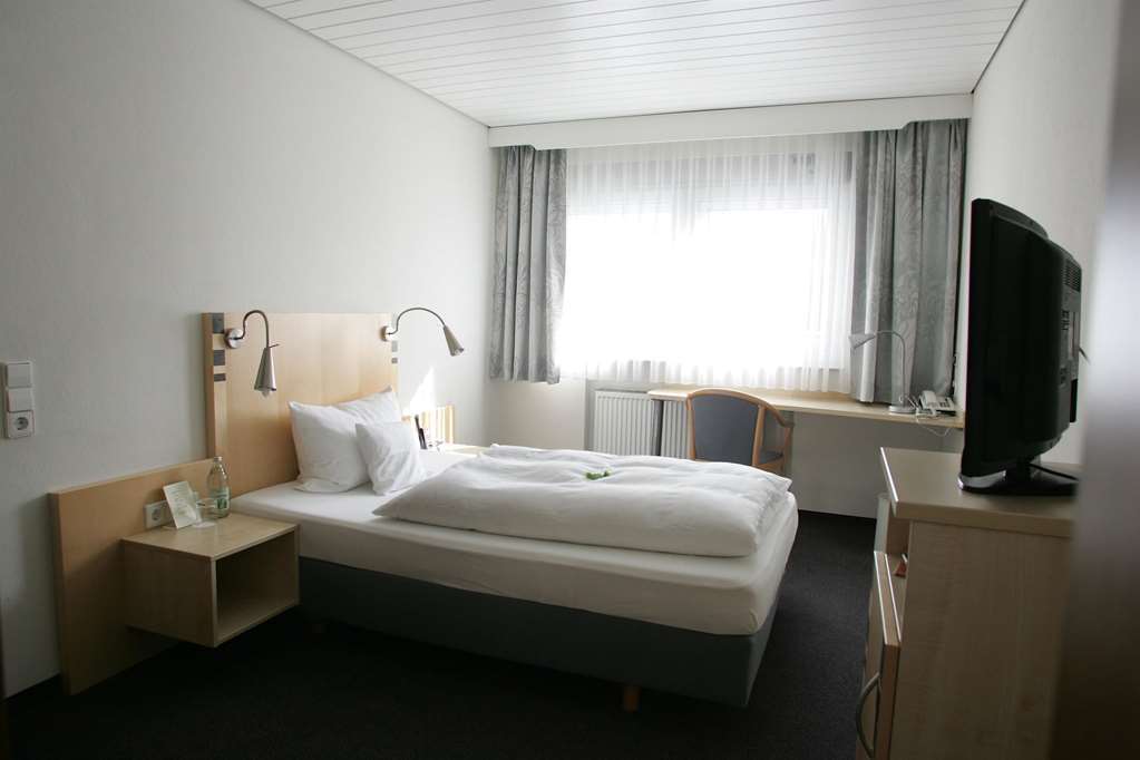 Hotel Baeren Gaertringen Room photo